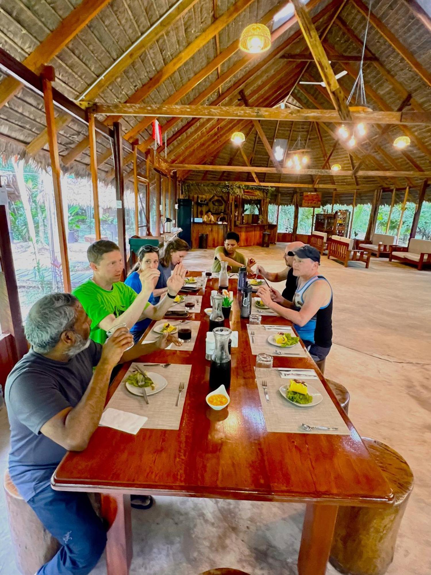 Отель Tronco Tambopata Adventure Пуэрто-Мальдонадо Экстерьер фото