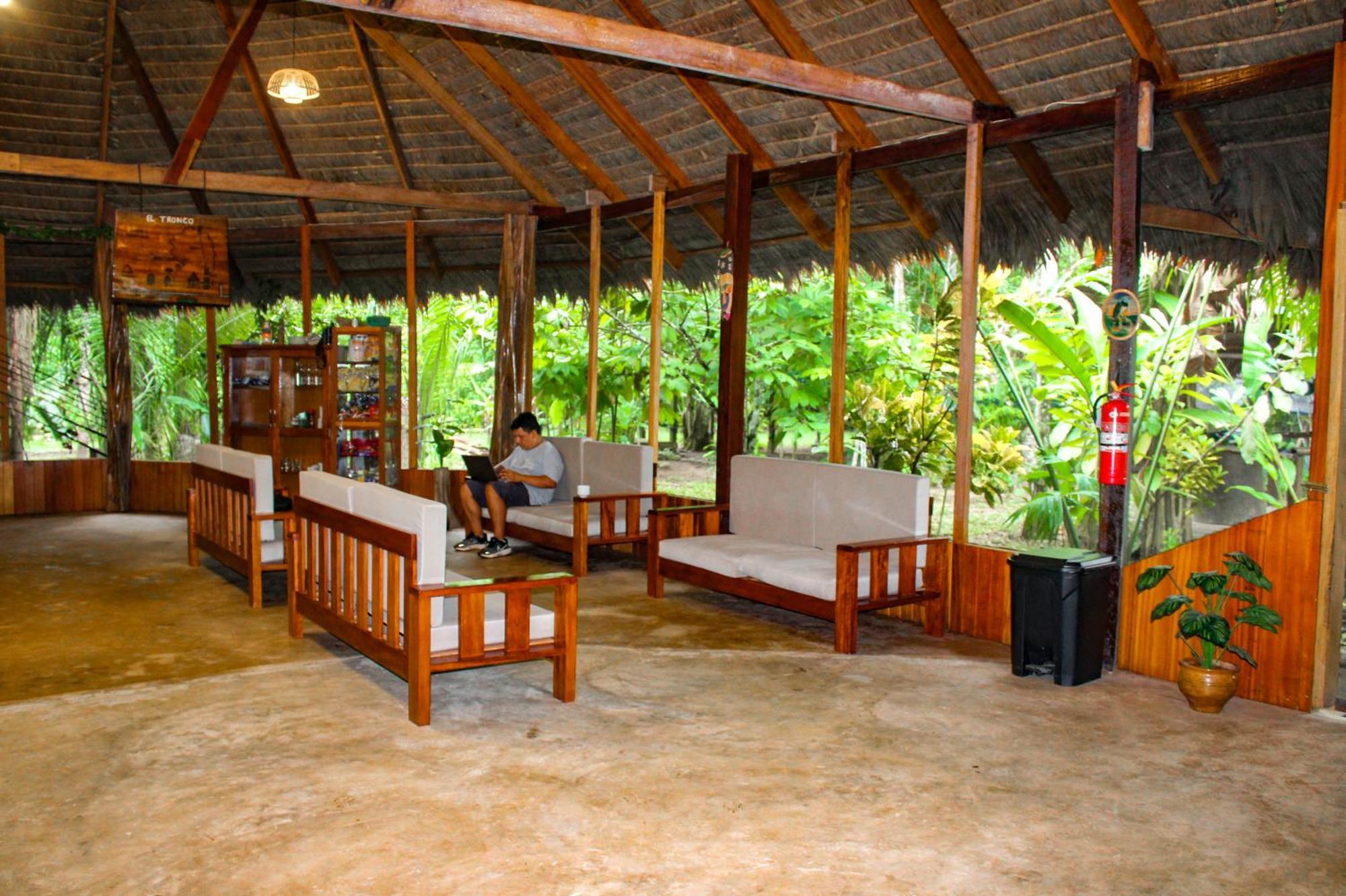 Отель Tronco Tambopata Adventure Пуэрто-Мальдонадо Экстерьер фото