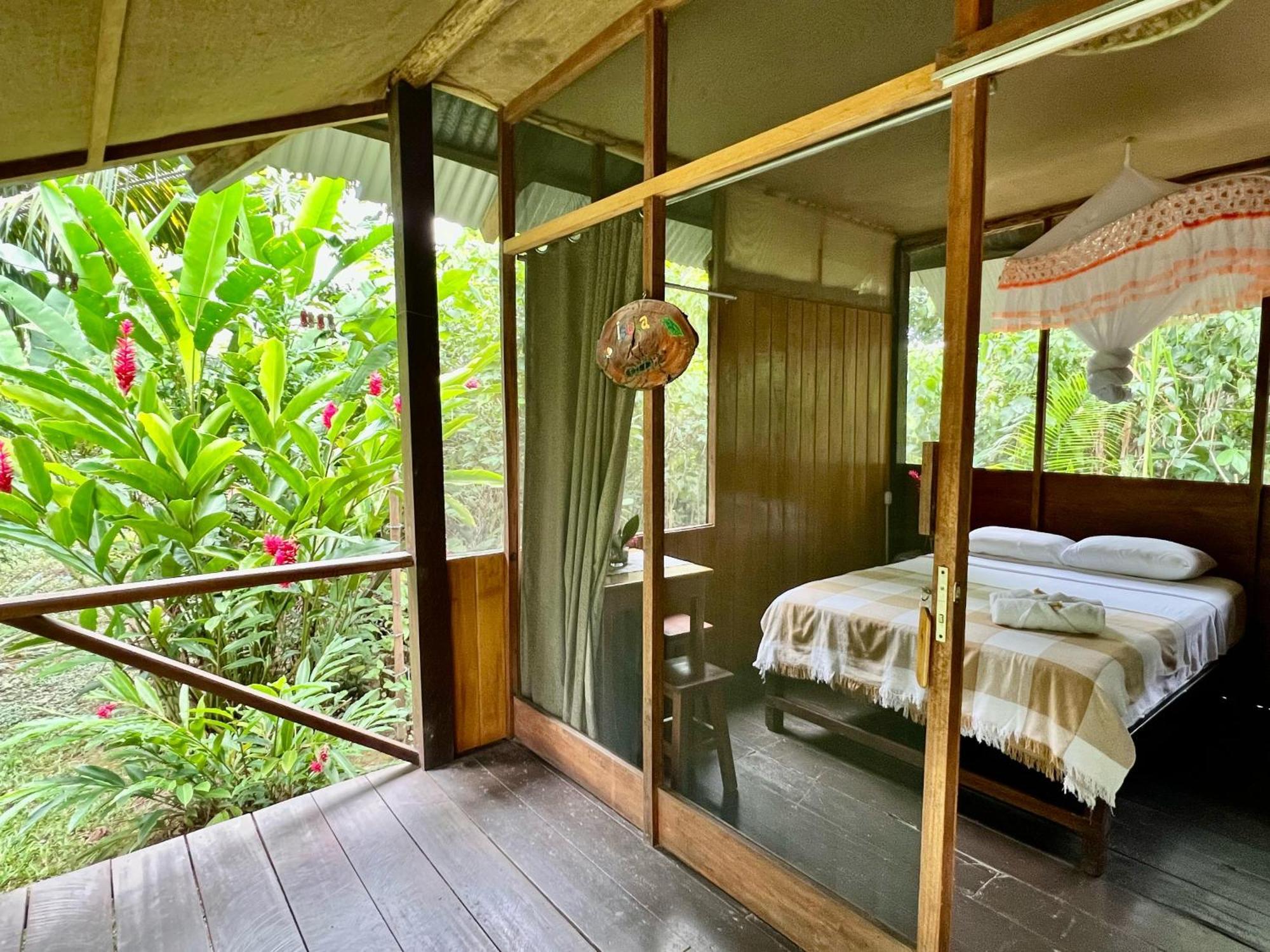 Отель Tronco Tambopata Adventure Пуэрто-Мальдонадо Экстерьер фото